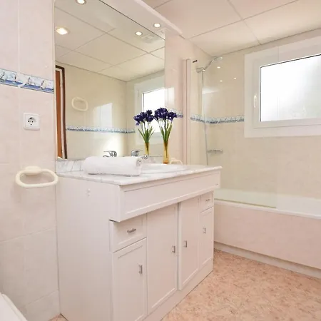 Homeholidaysrentals Rossell Ii Costa Brava Lloret de Mar